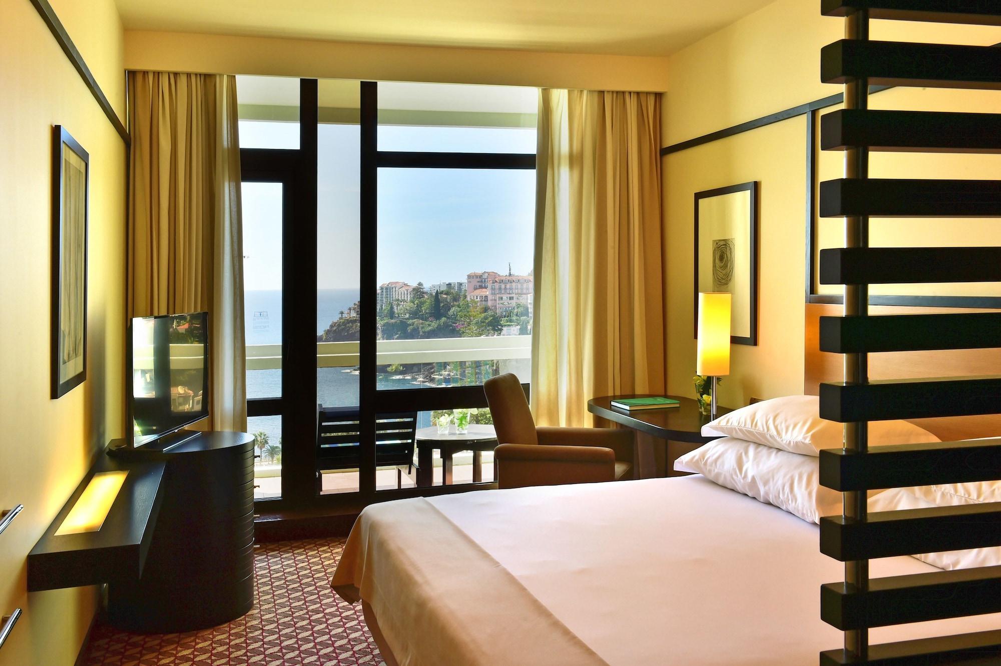 فندق وكازينو بيستانا كازينو بارك فونشال المظهر الخارجي الصورة A room at the hotel