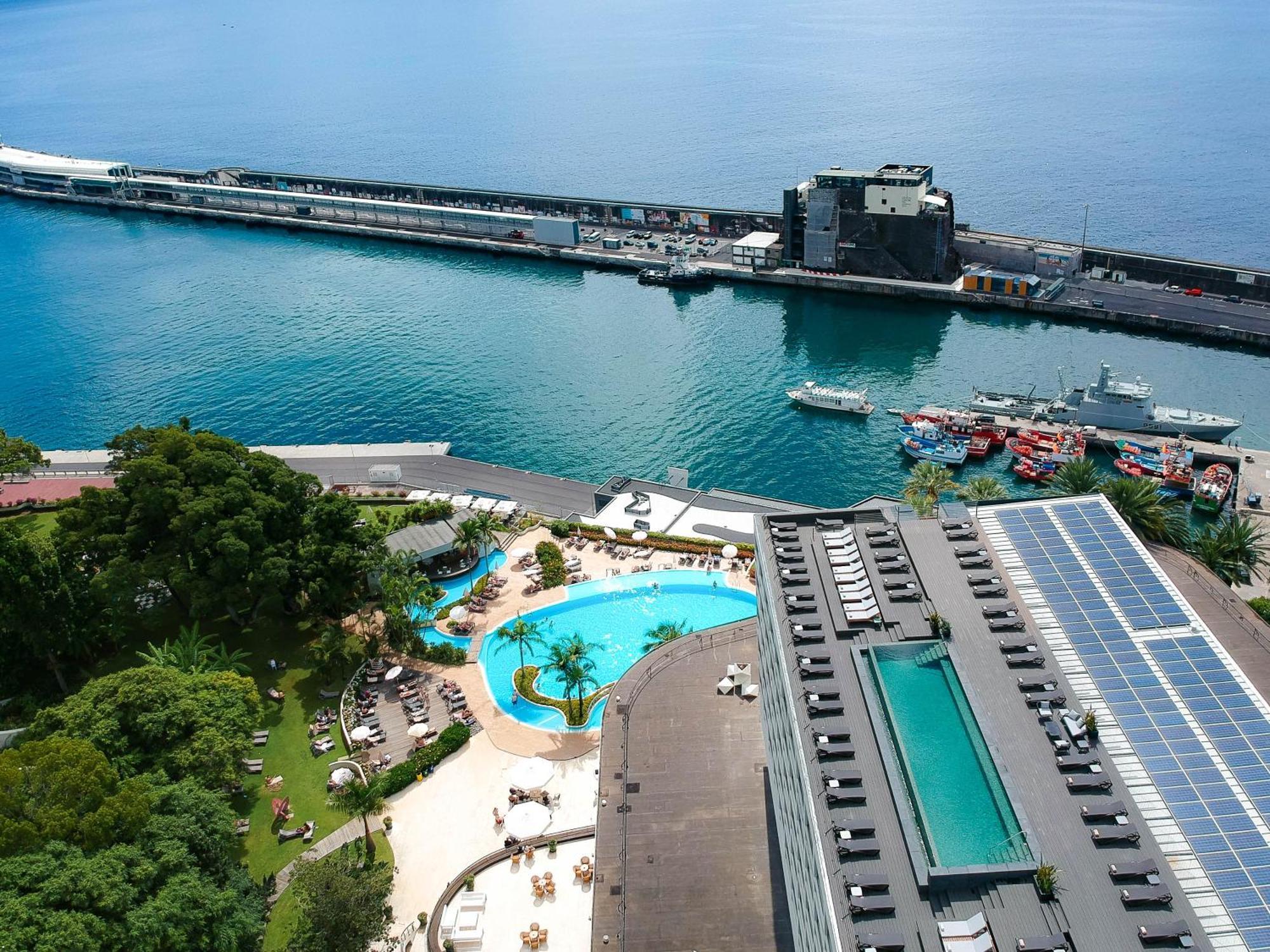 فندق وكازينو بيستانا كازينو بارك فونشال المظهر الخارجي الصورة Aerial view of the hotel